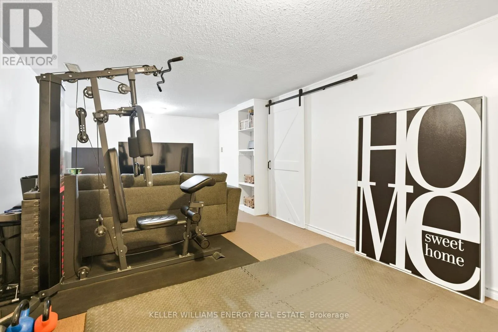 4 - 693 FRANCIS ROAD, #4