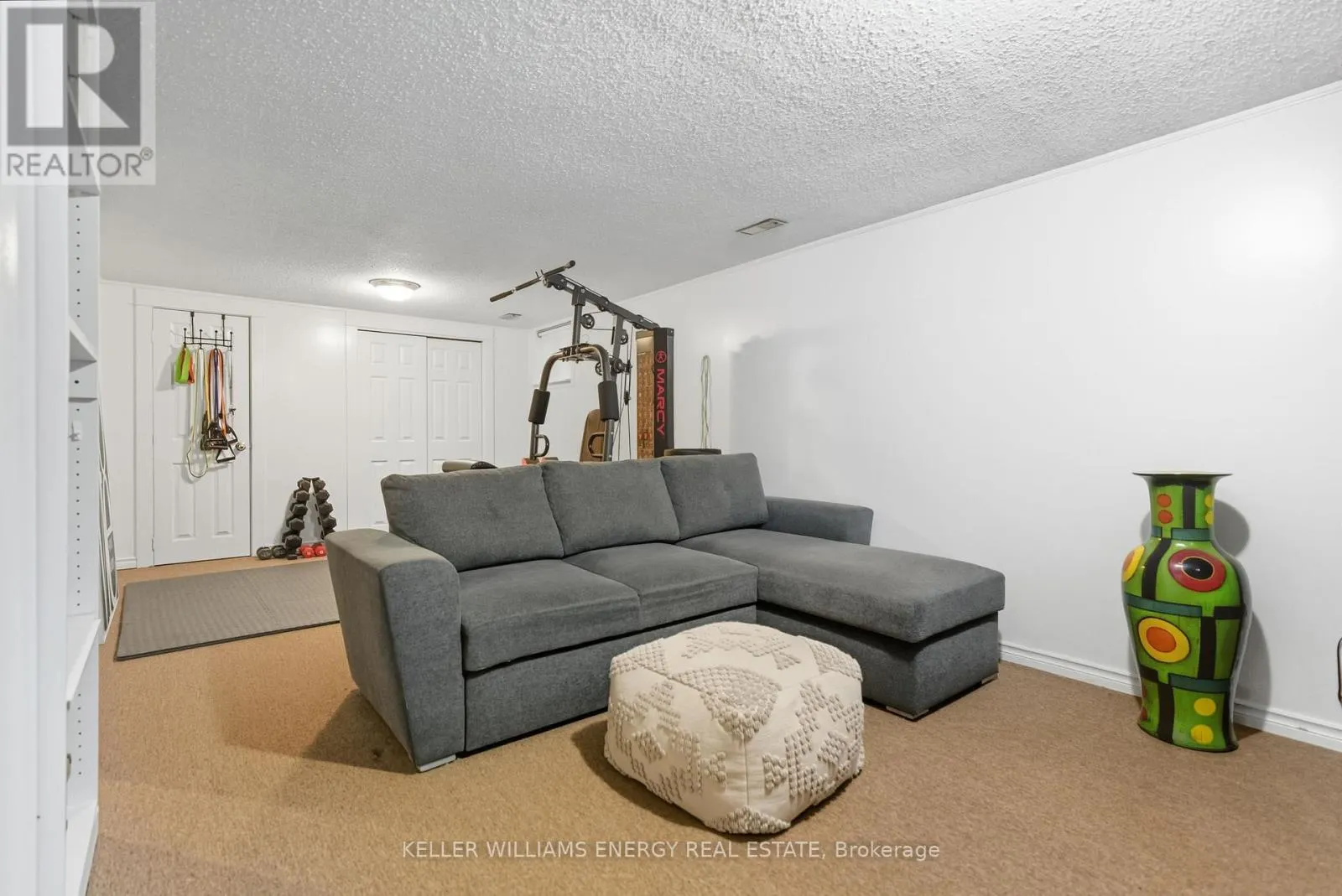 4 - 693 FRANCIS ROAD, #4