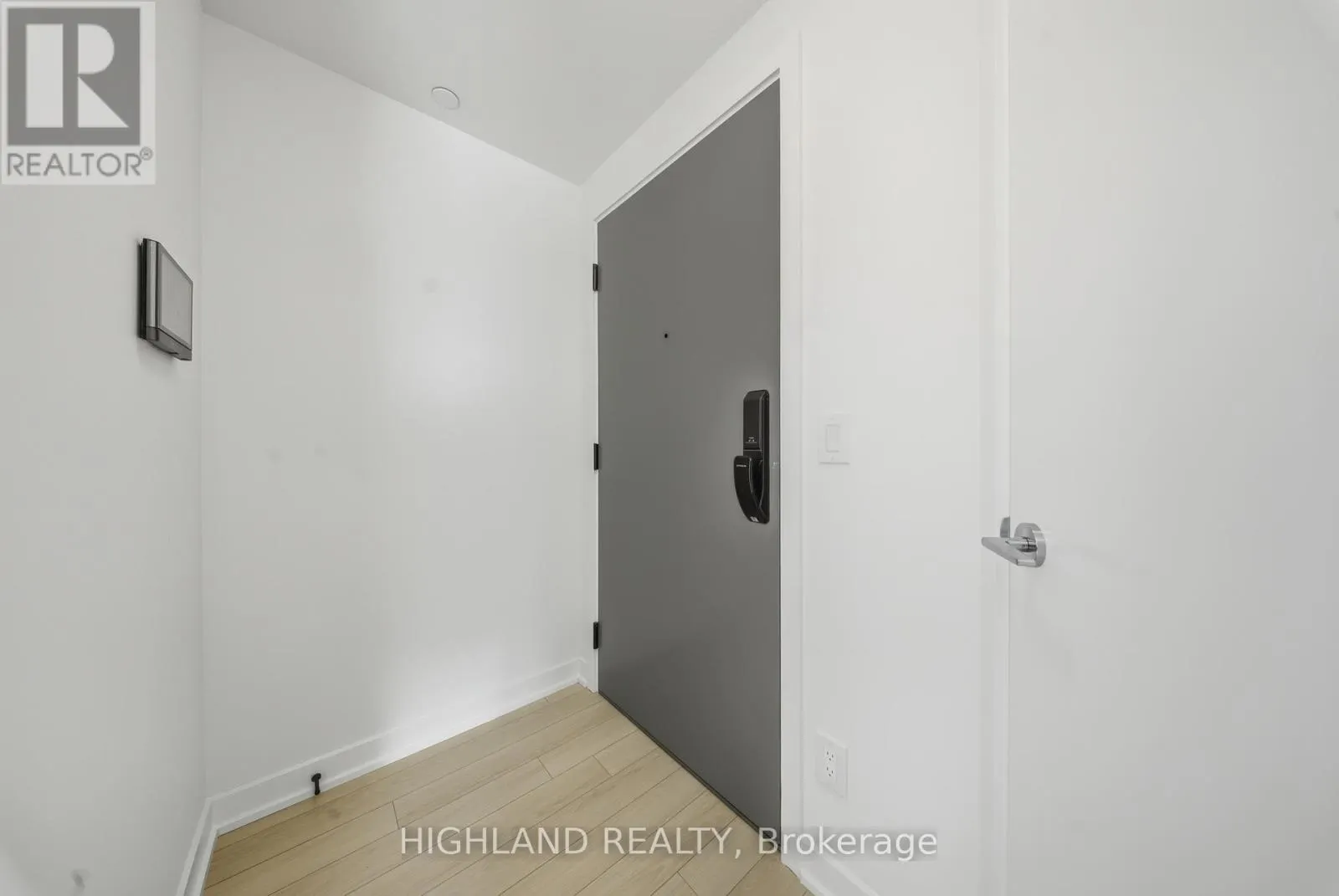 1903 - 3079 TRAFALGAR ROAD