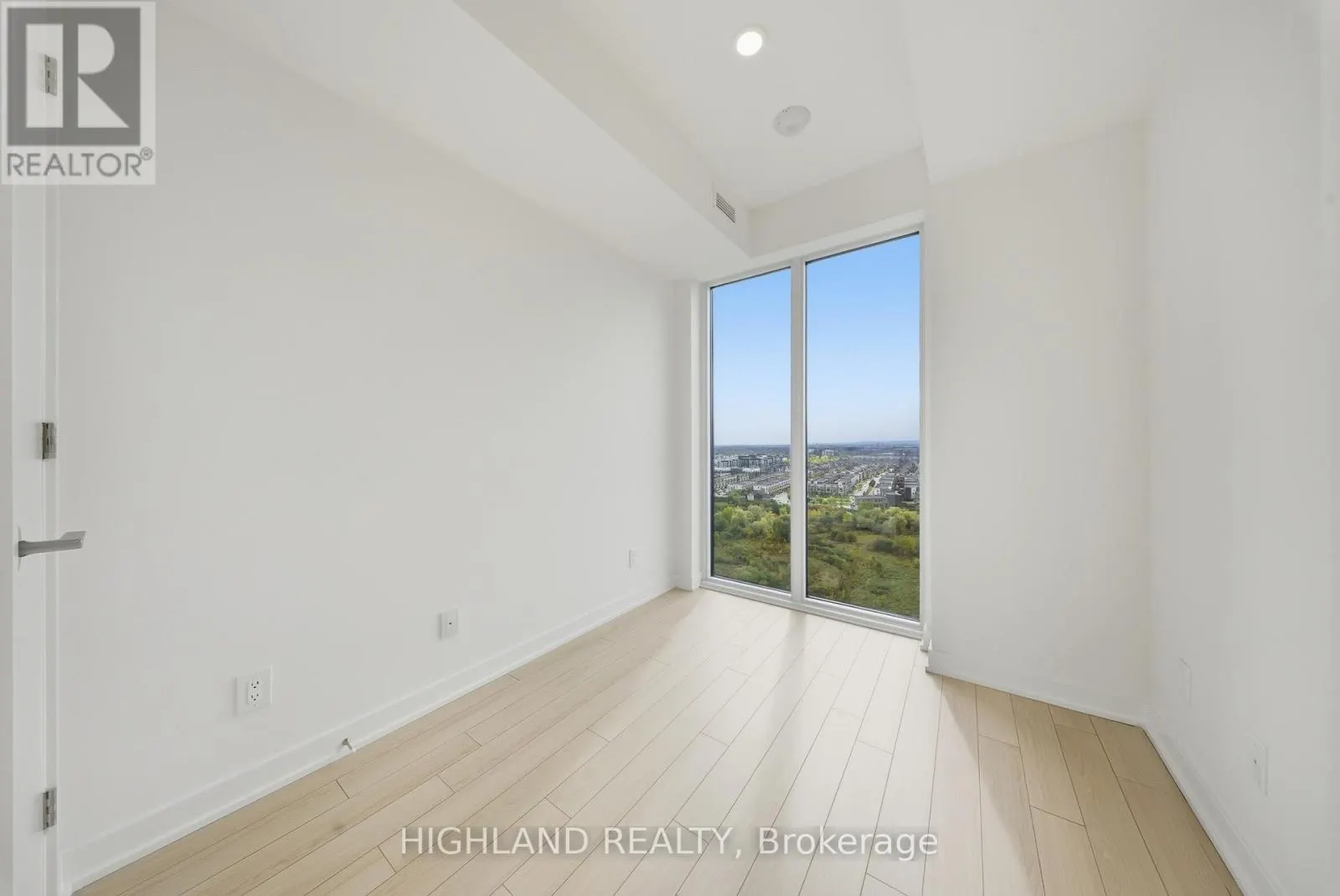 1903 - 3079 TRAFALGAR ROAD