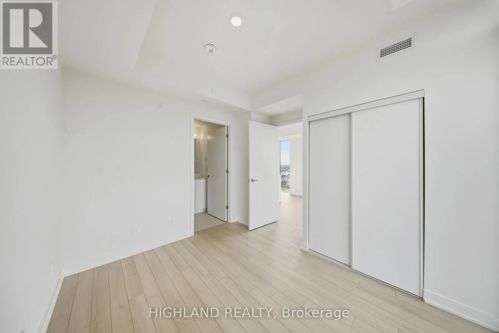1903 - 3079 TRAFALGAR ROAD