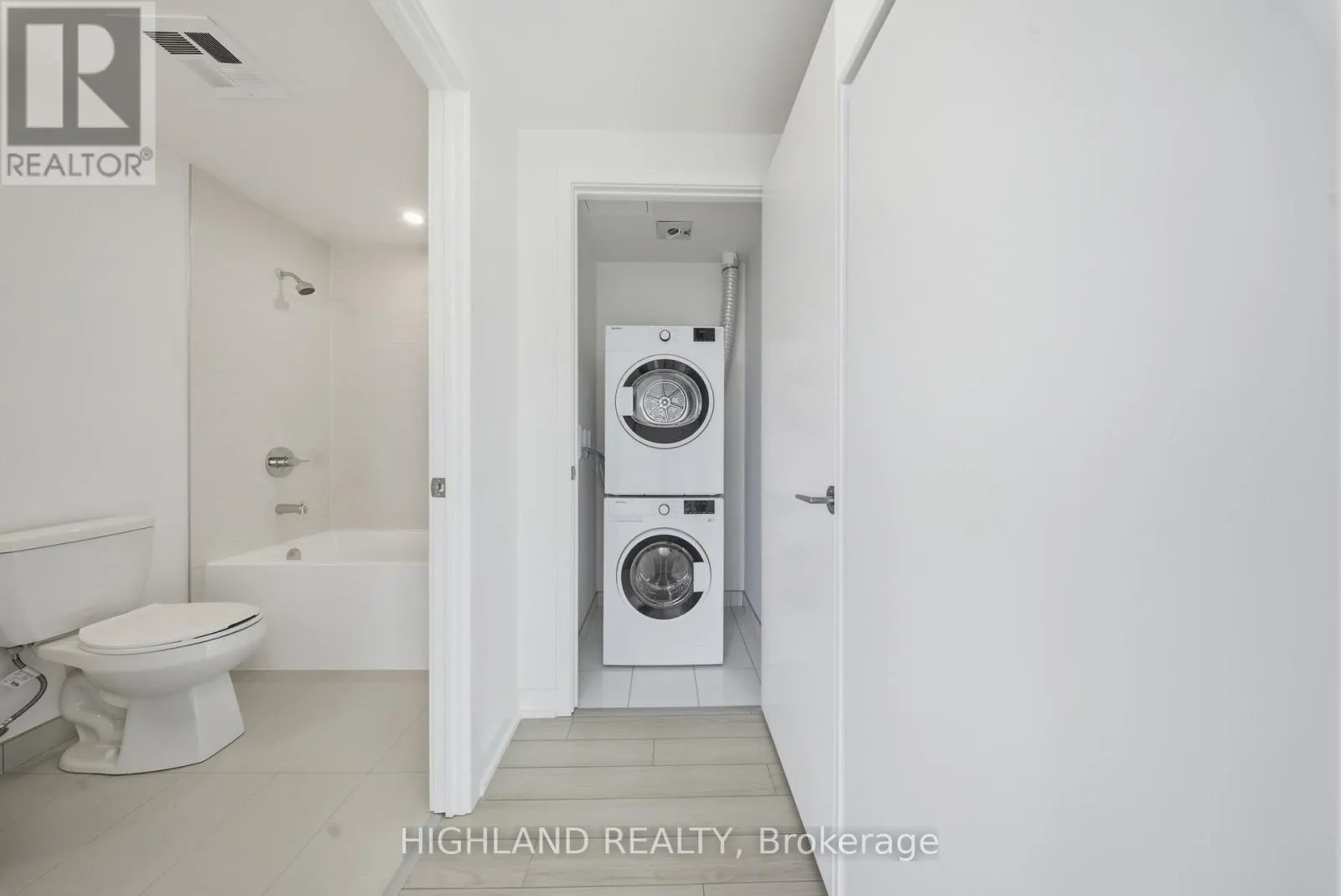 1903 - 3079 TRAFALGAR ROAD
