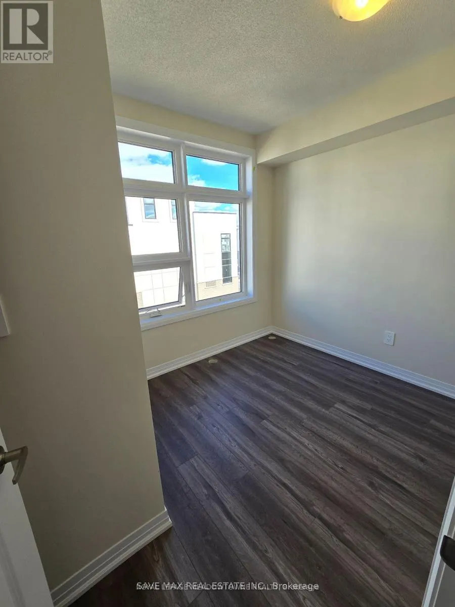 120 - 1573 ROSE WAY