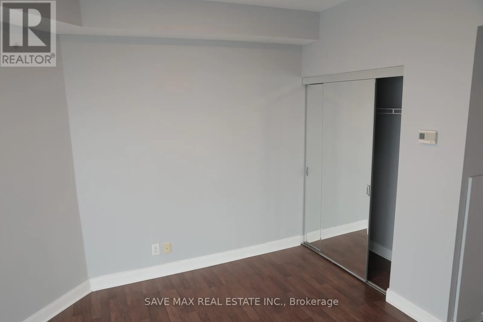 4903 - 60 ABSOLUTE AVENUE