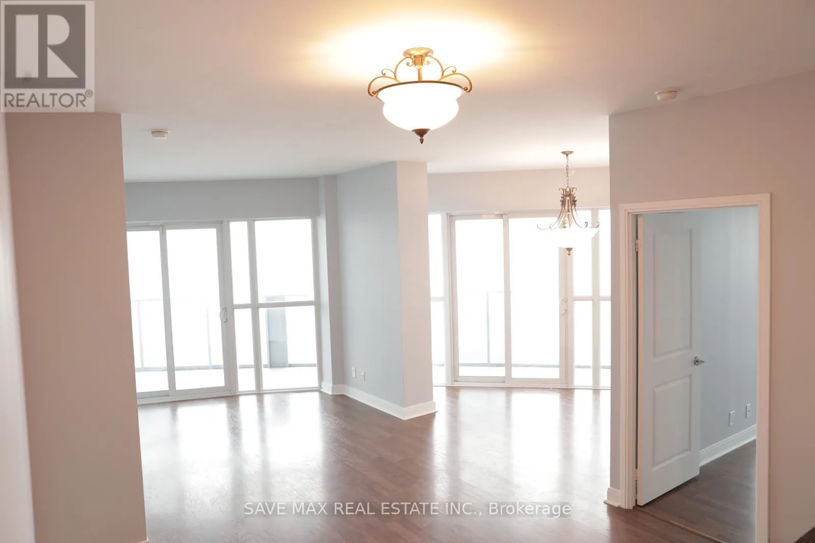 4903 - 60 ABSOLUTE AVENUE