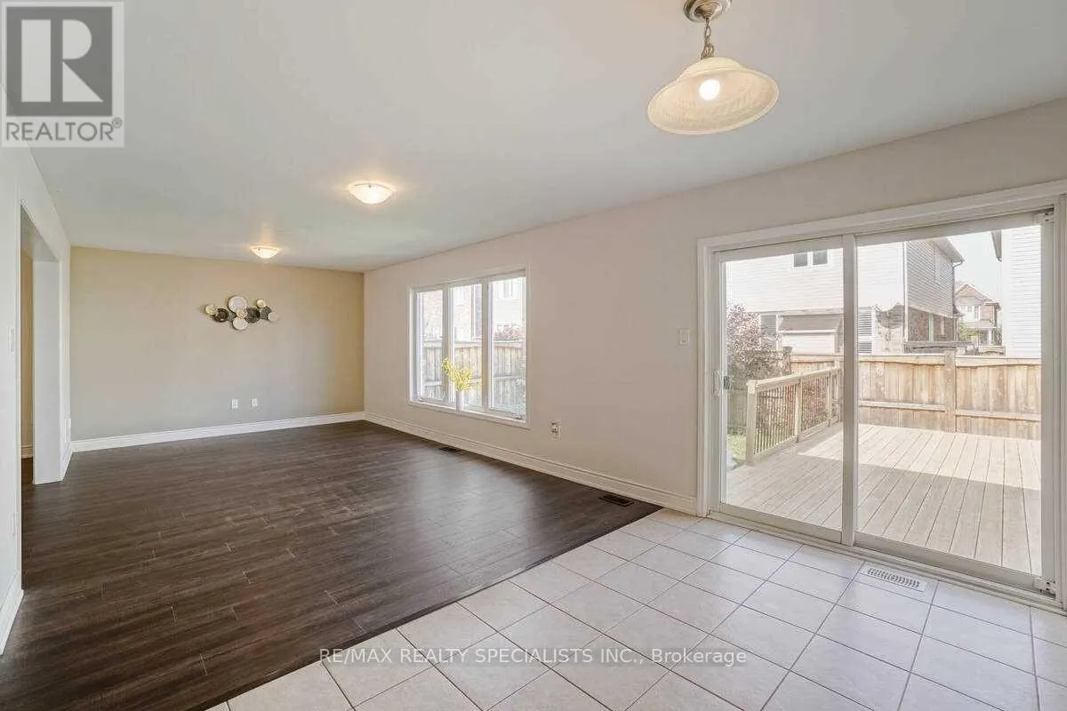 475 ZUEST CRESCENT