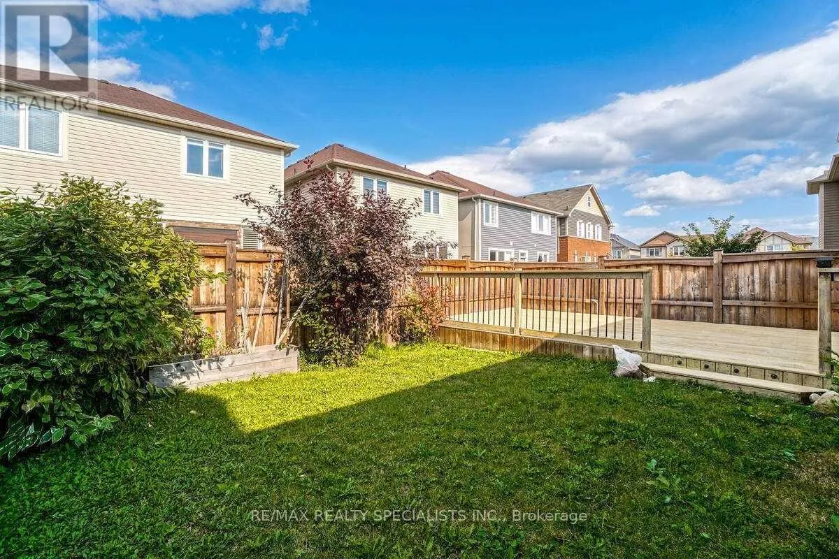 475 ZUEST CRESCENT