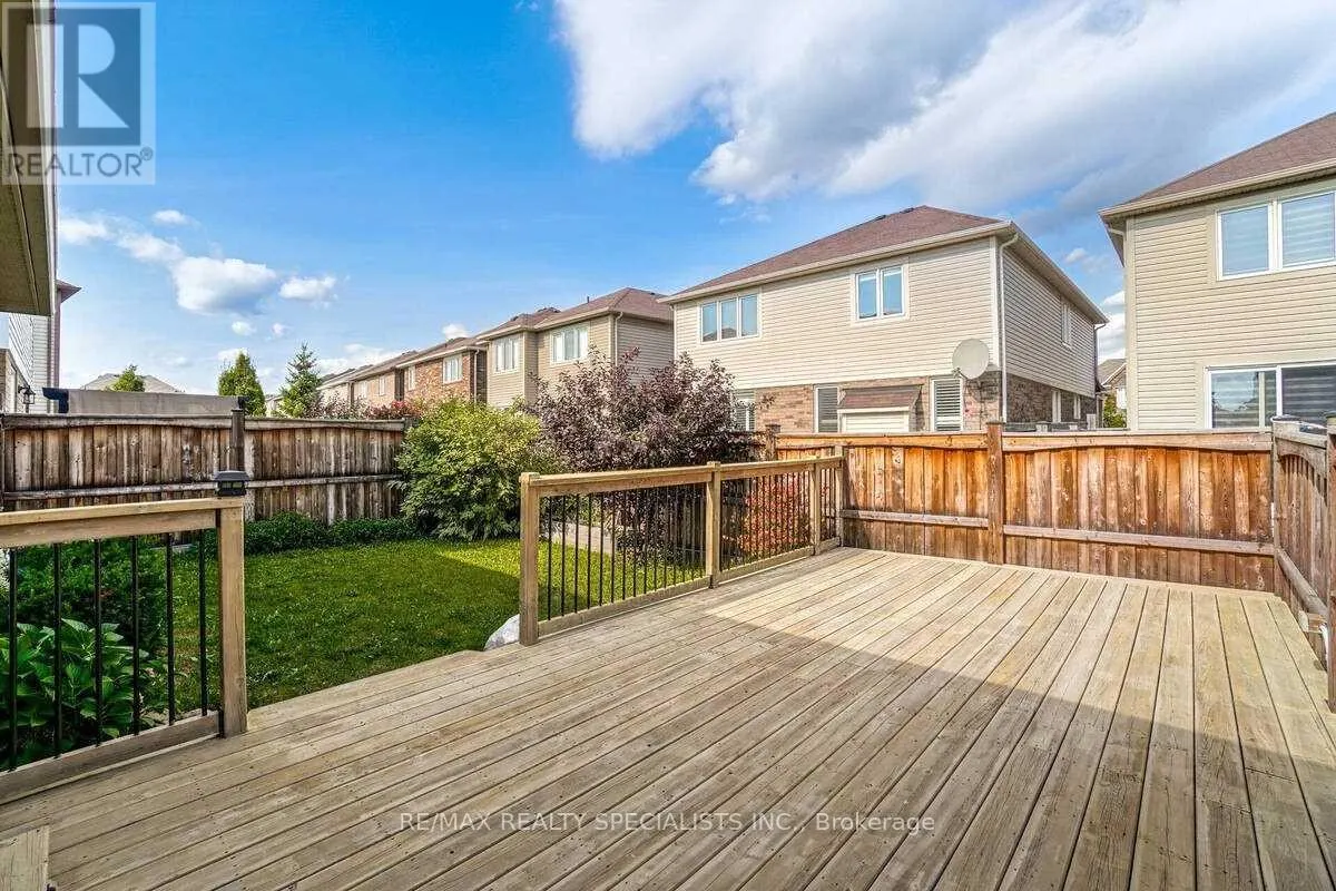 475 ZUEST CRESCENT