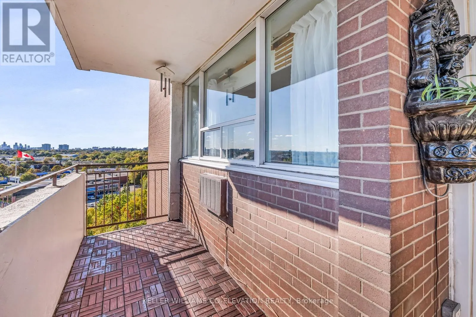 702 - 14 NEILSON DRIVE