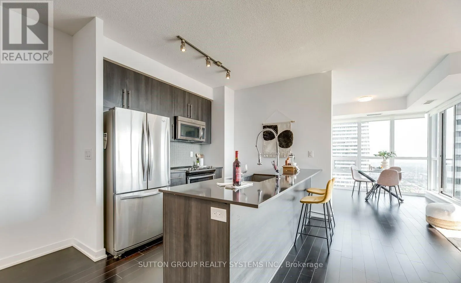 # 4610 - 4011 BRICKSTONE MEWS