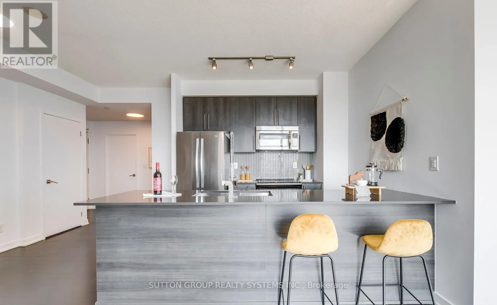 # 4610 - 4011 BRICKSTONE MEWS