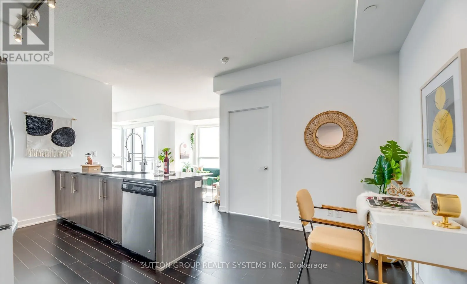 # 4610 - 4011 BRICKSTONE MEWS