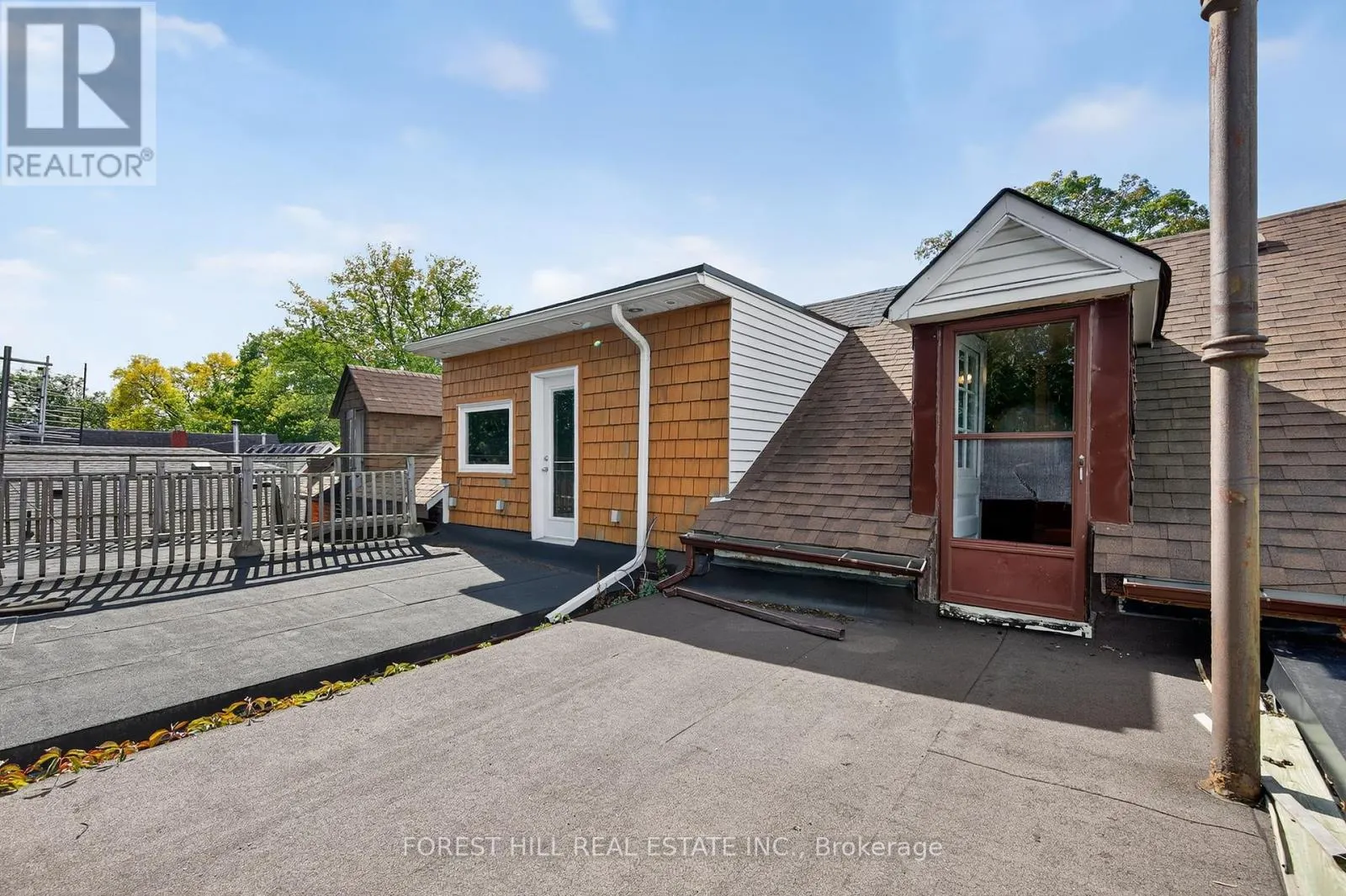 487 CLENDENAN AVENUE