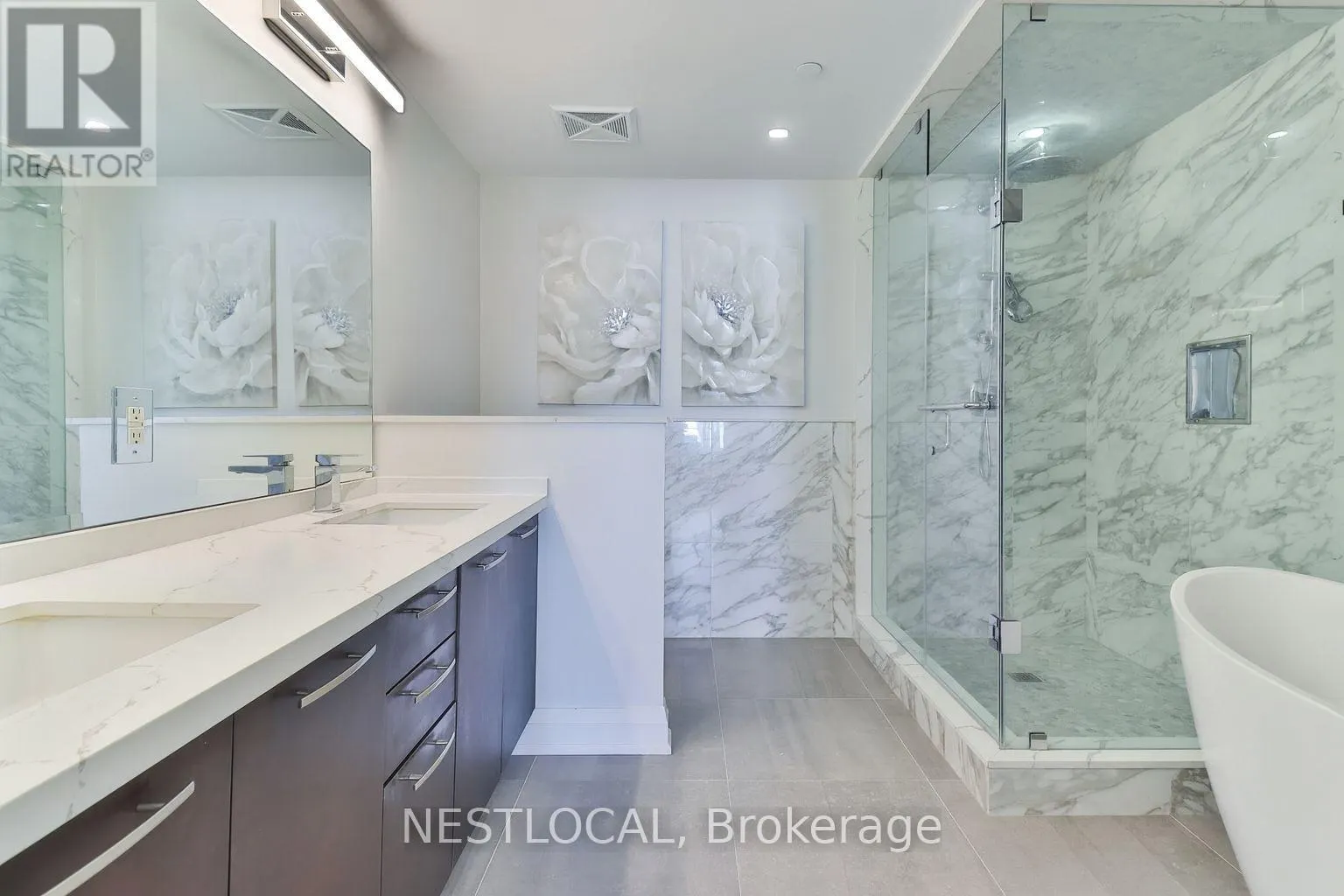 511 - 11 BRONTE ROAD