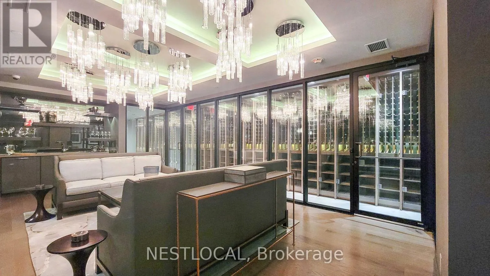 511 - 11 BRONTE ROAD