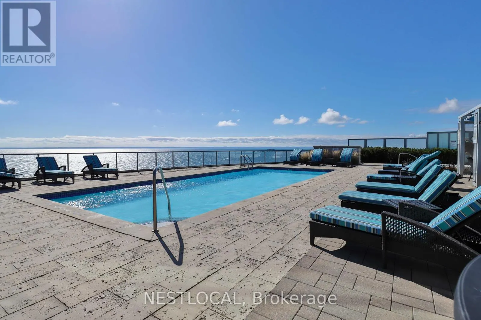 511 - 11 BRONTE ROAD