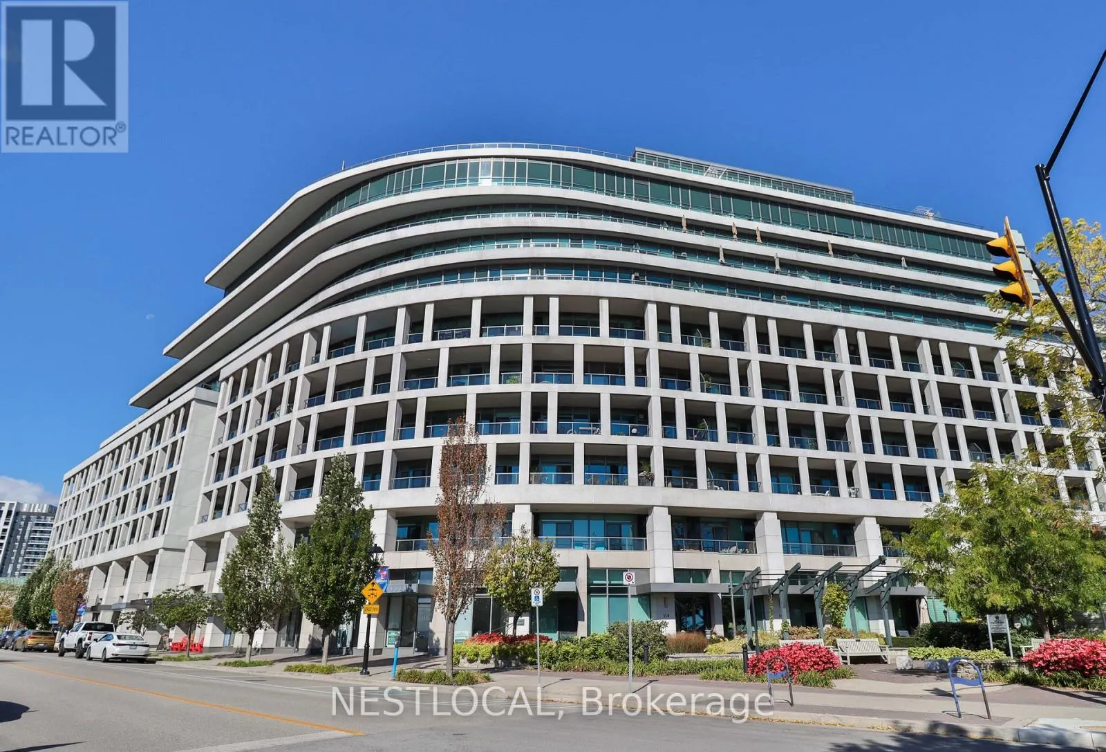 511 - 11 BRONTE ROAD