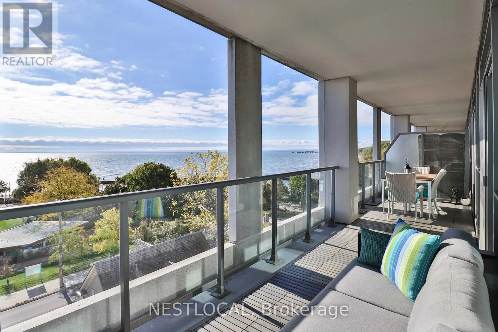 511 - 11 BRONTE ROAD