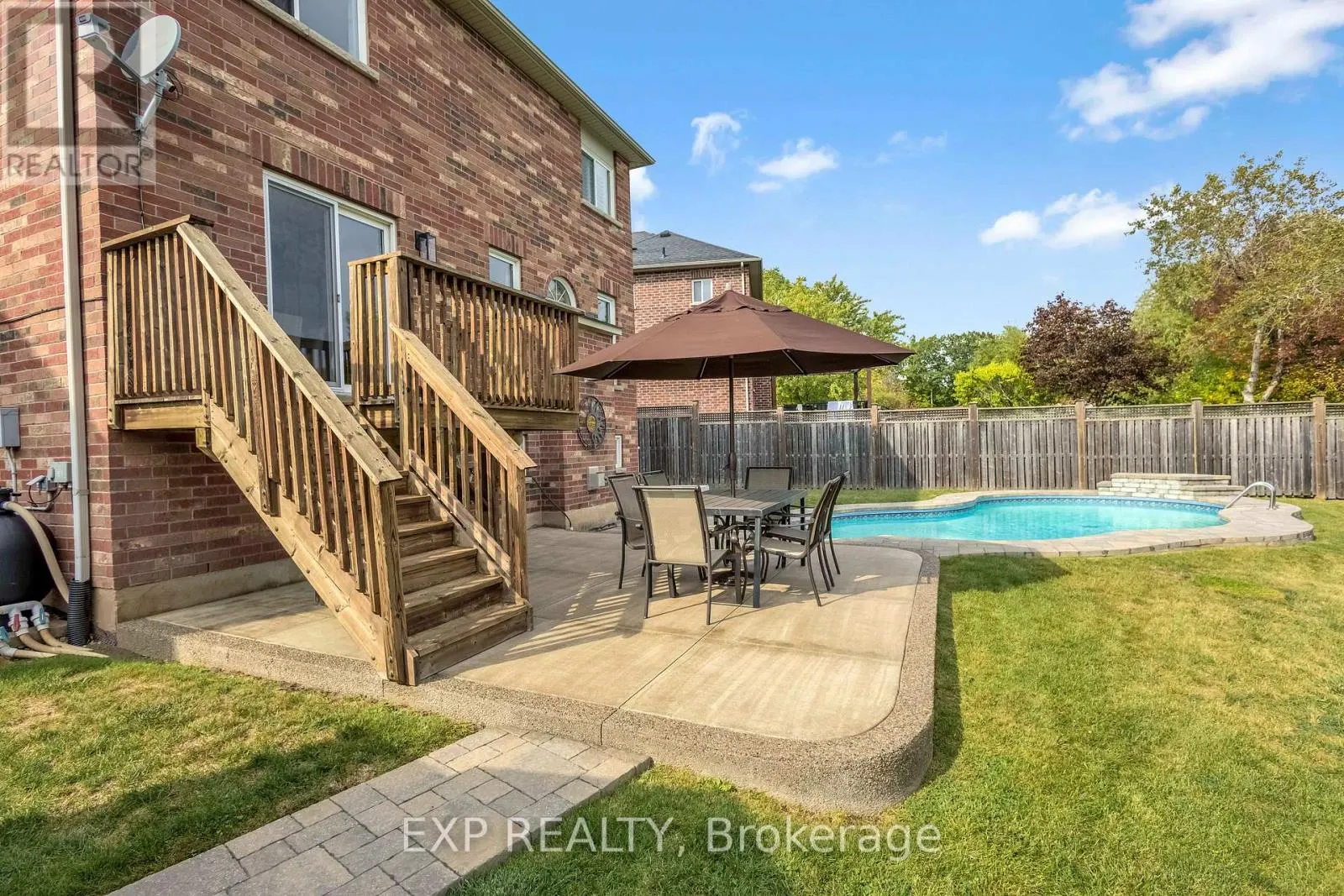2403 WHITEHORN DRIVE