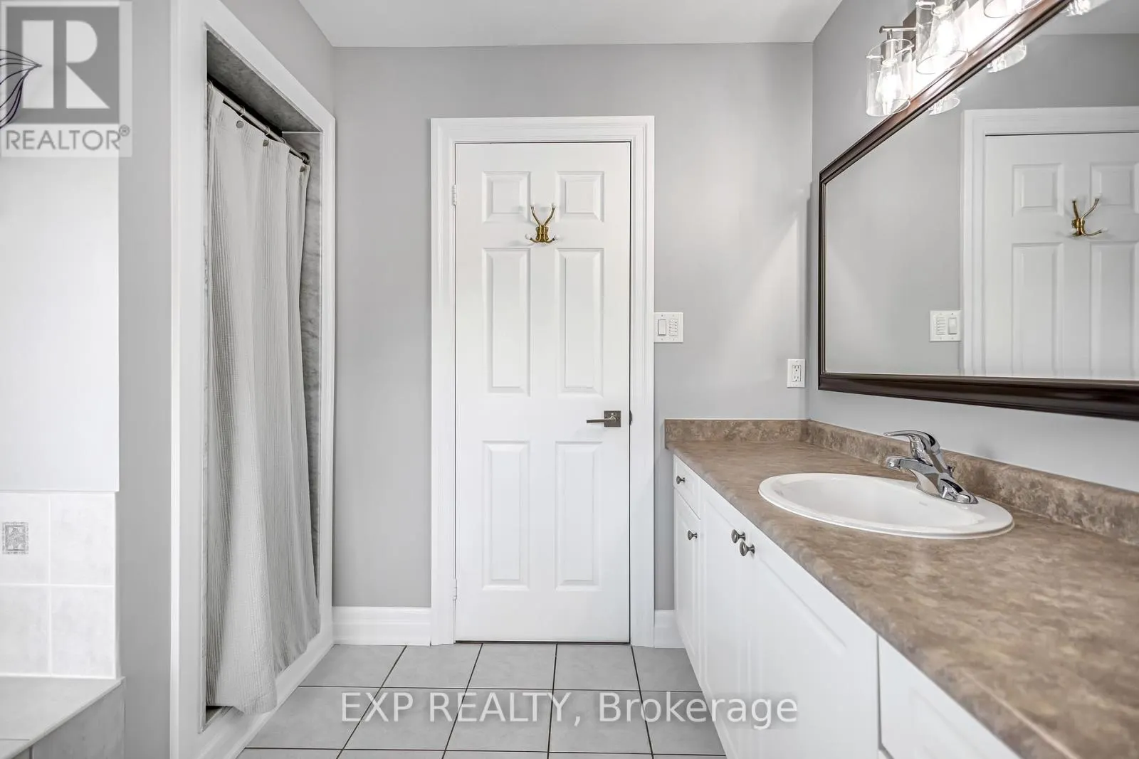 2403 WHITEHORN DRIVE