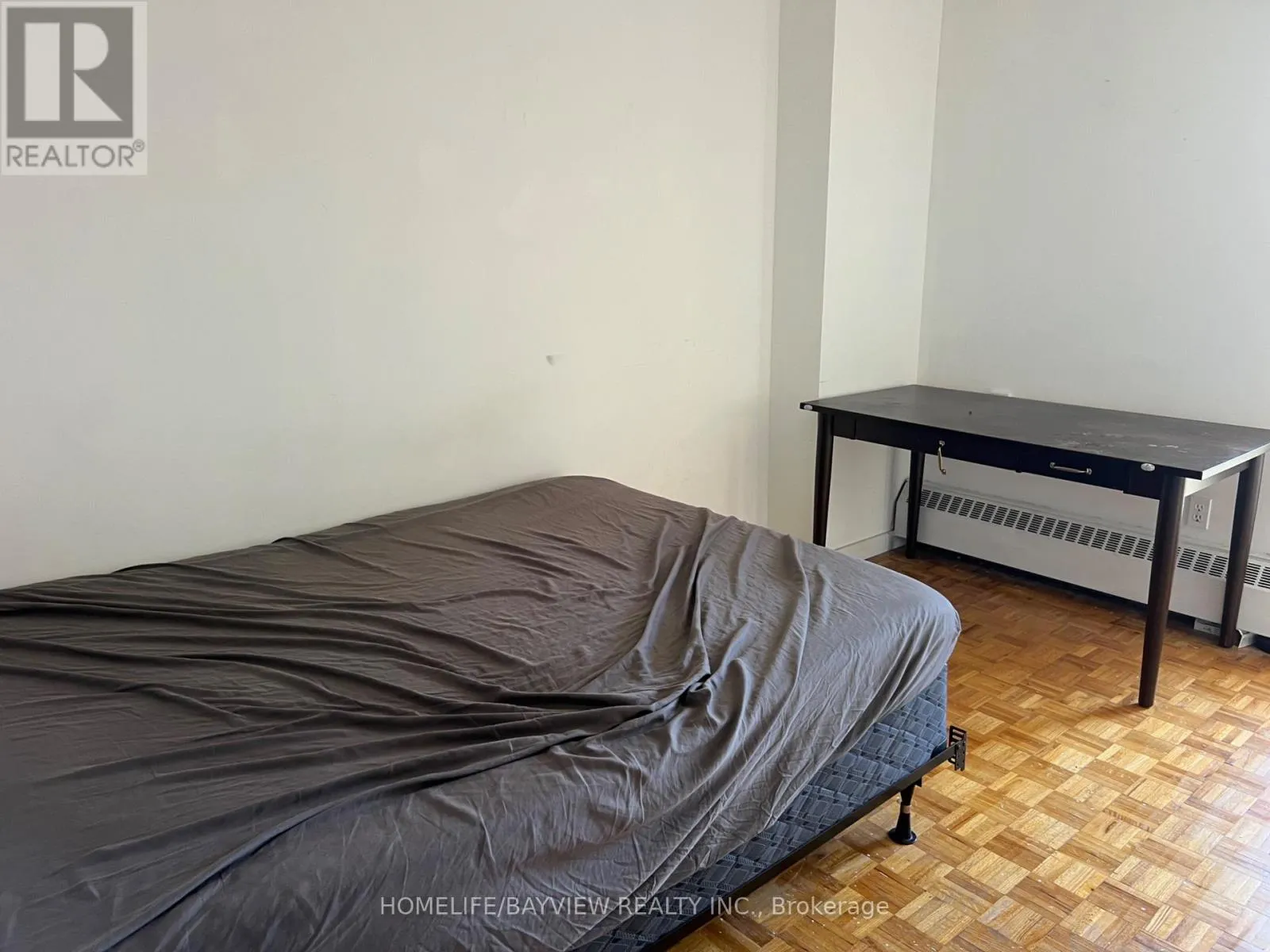 402 - 4689 JANE STREET