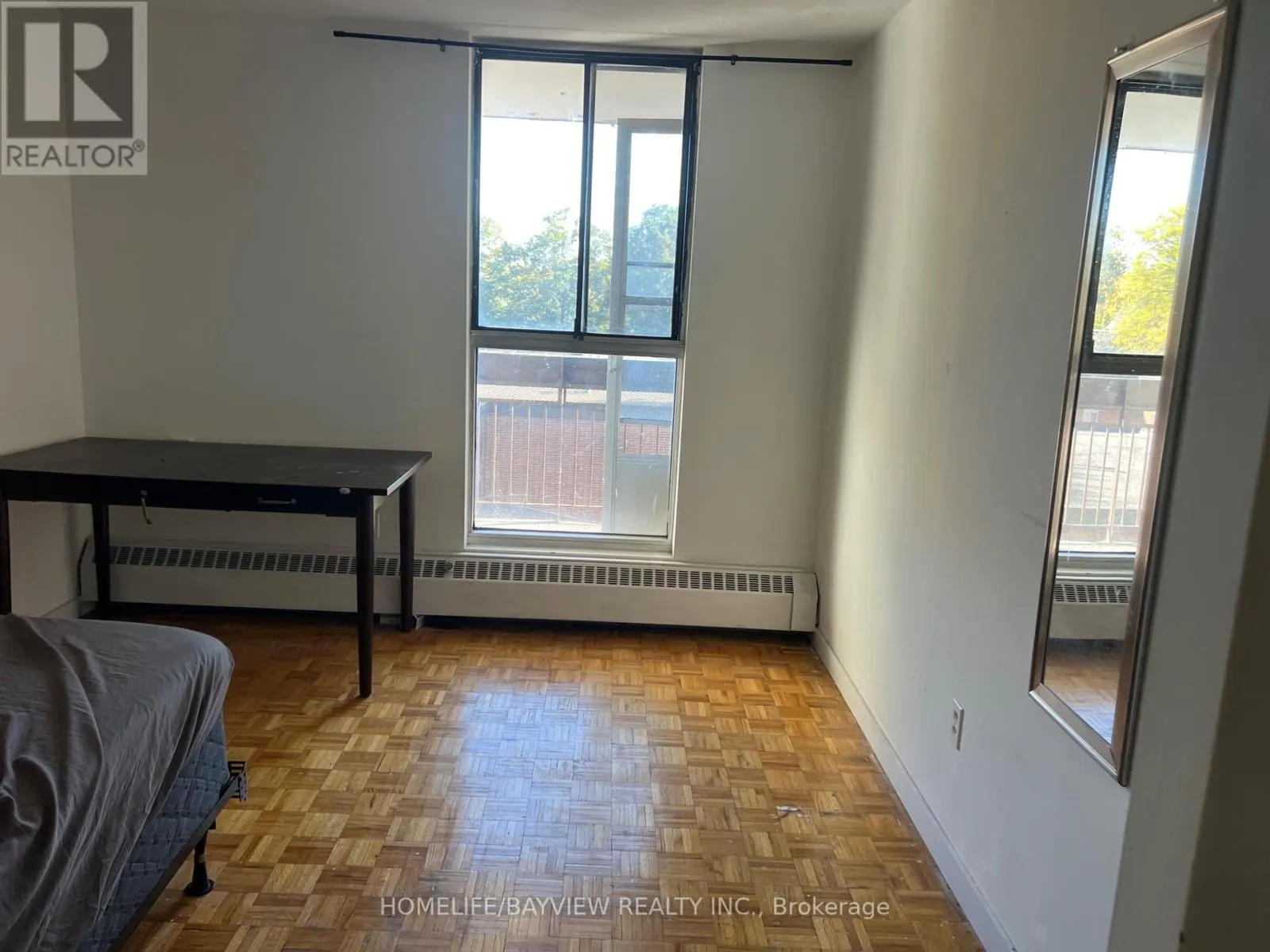 402 - 4689 JANE STREET