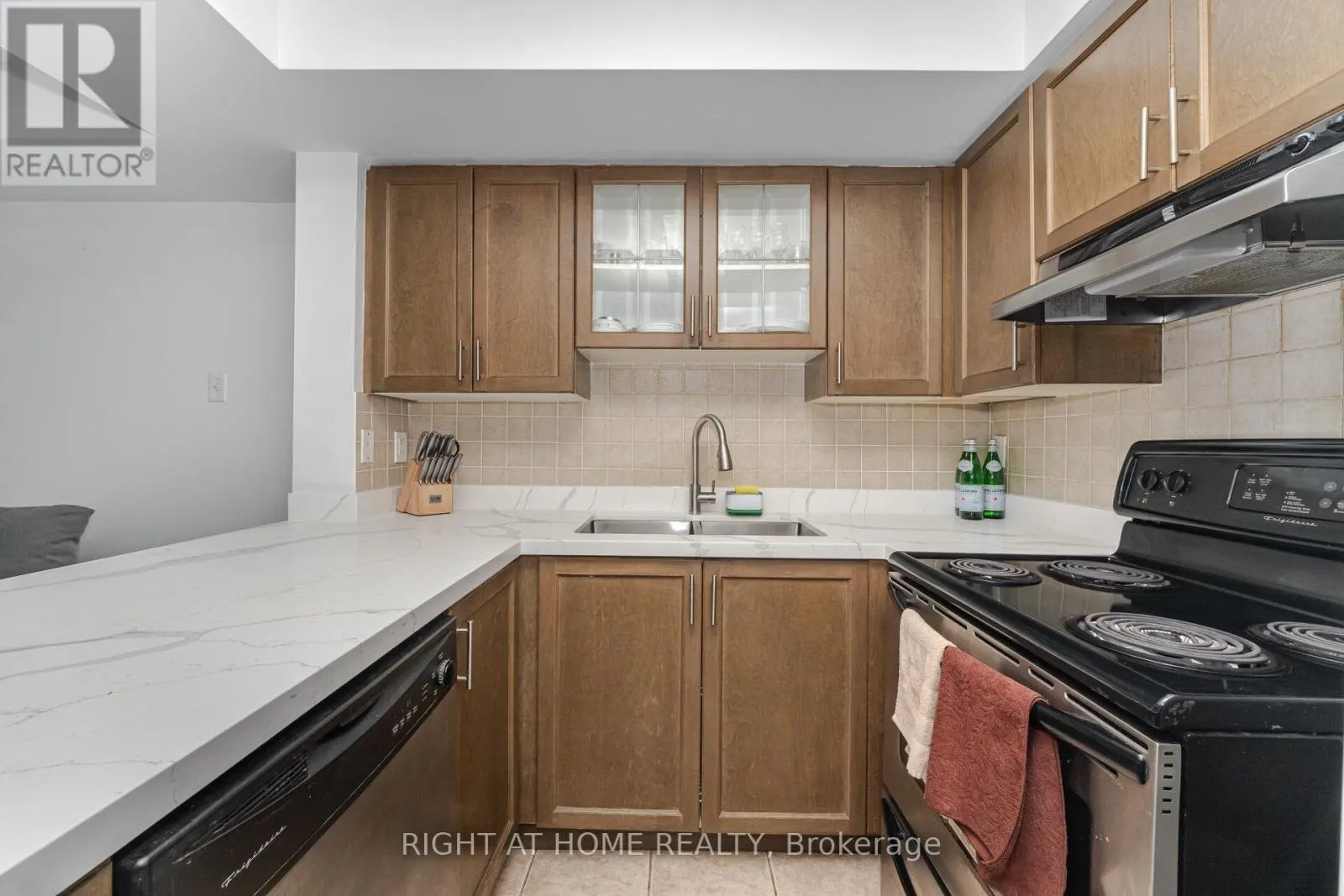 2178 - 95 GEORGE APPLETON WAY