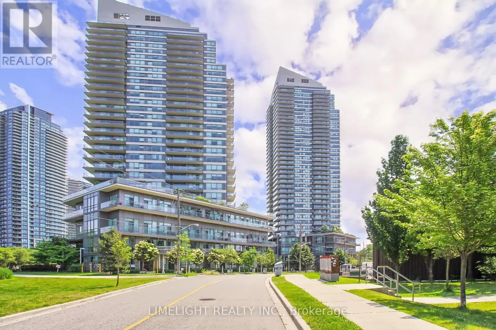 2208 - 2240 LAKE SHORE BOULEVARD W, #2208