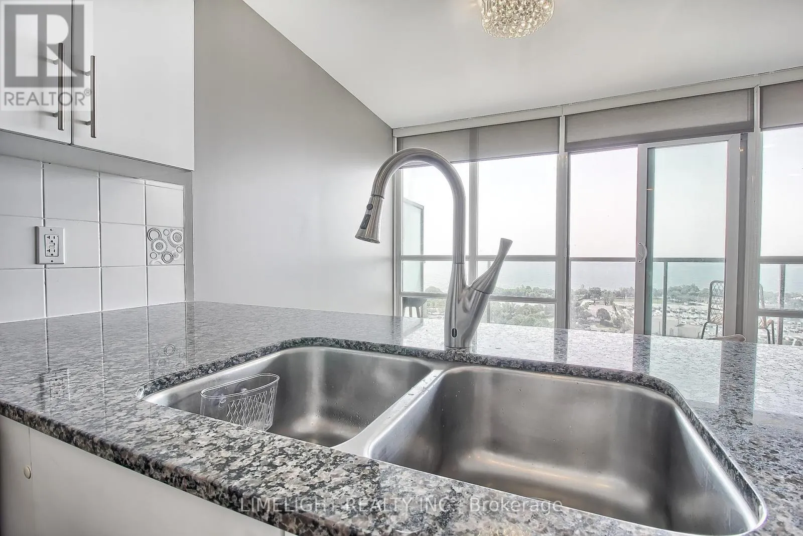 2208 - 2240 LAKE SHORE BOULEVARD W, #2208