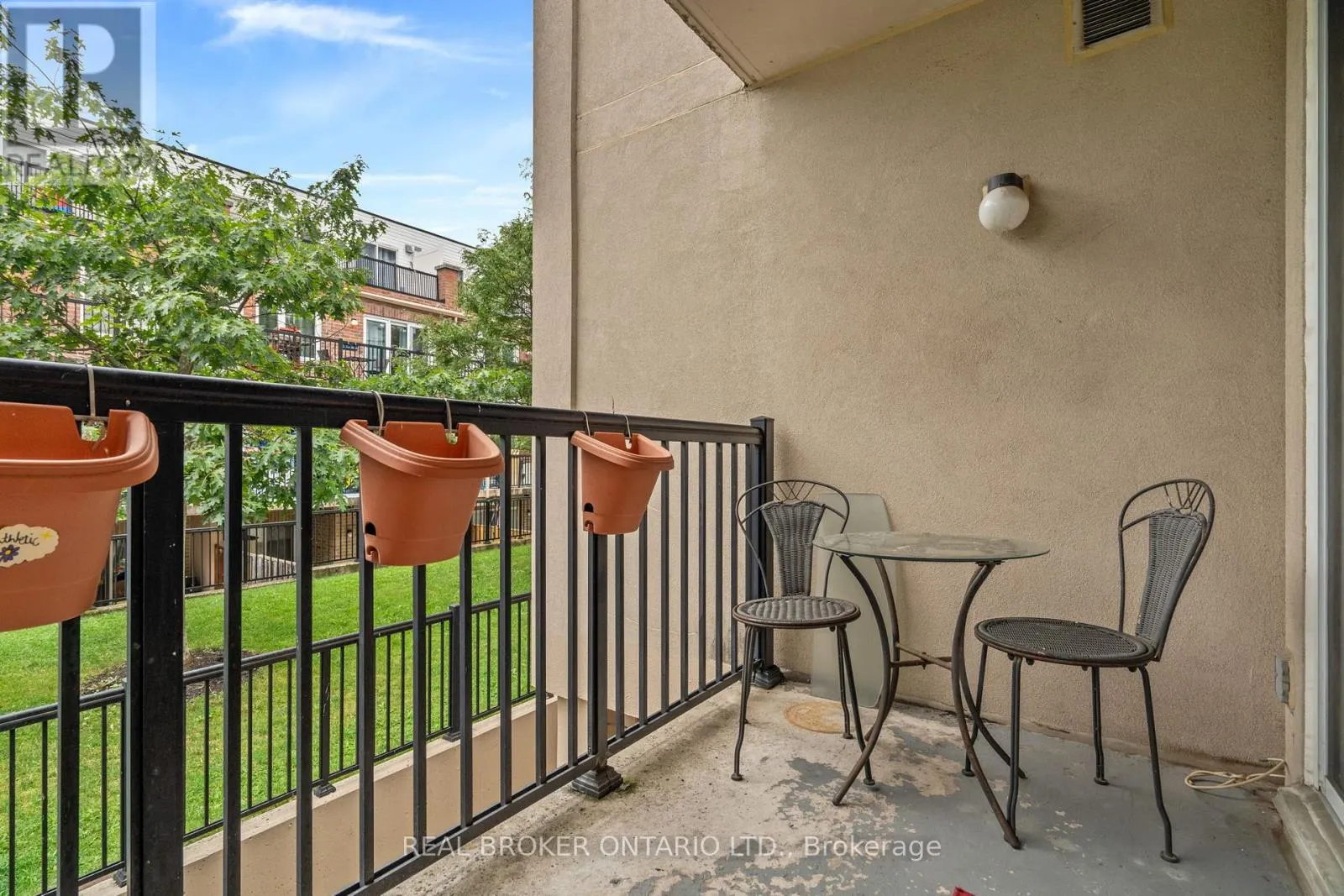 2066 - 3047 FINCH AVENUE W