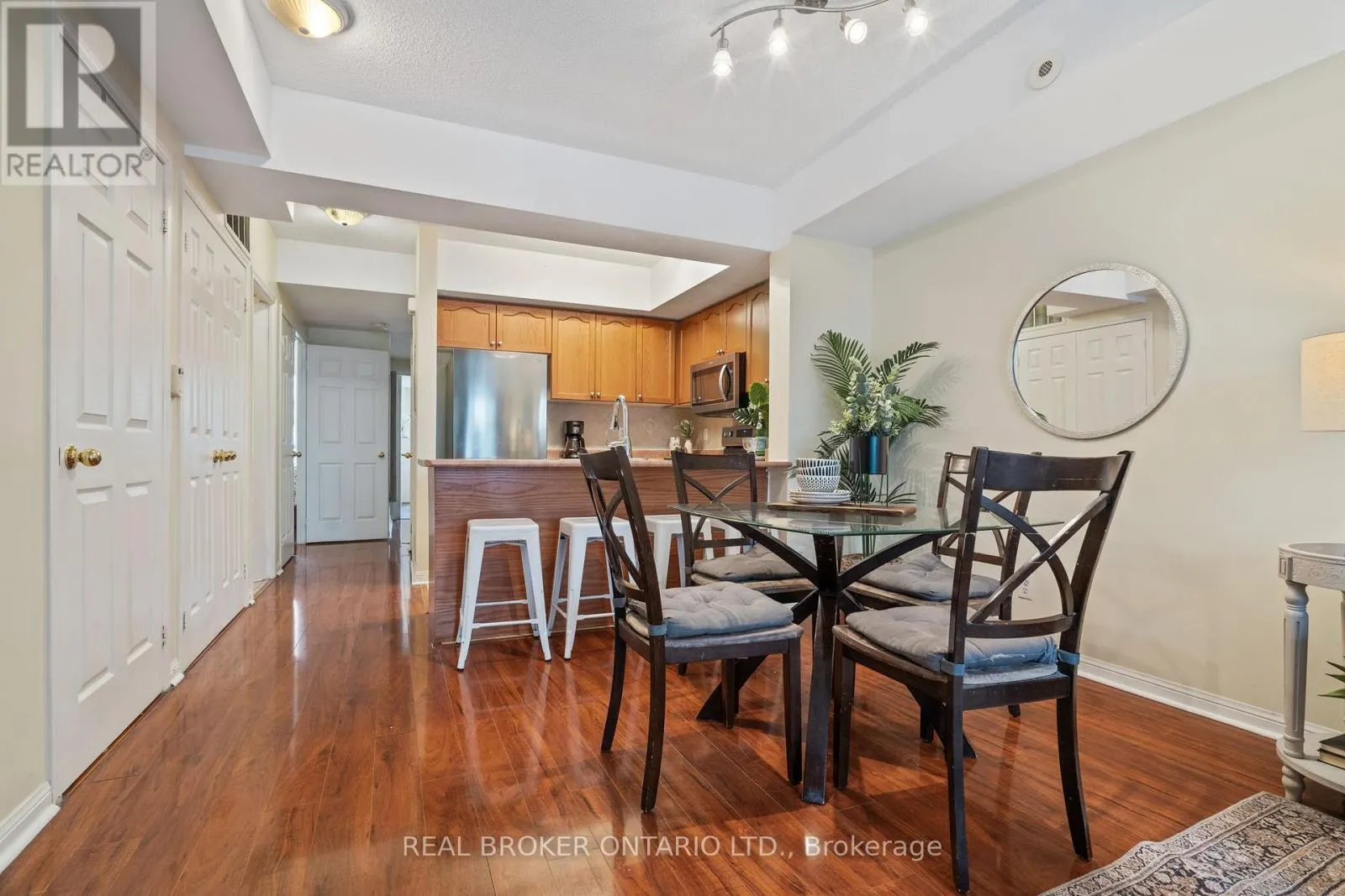 2066 - 3047 FINCH AVENUE W