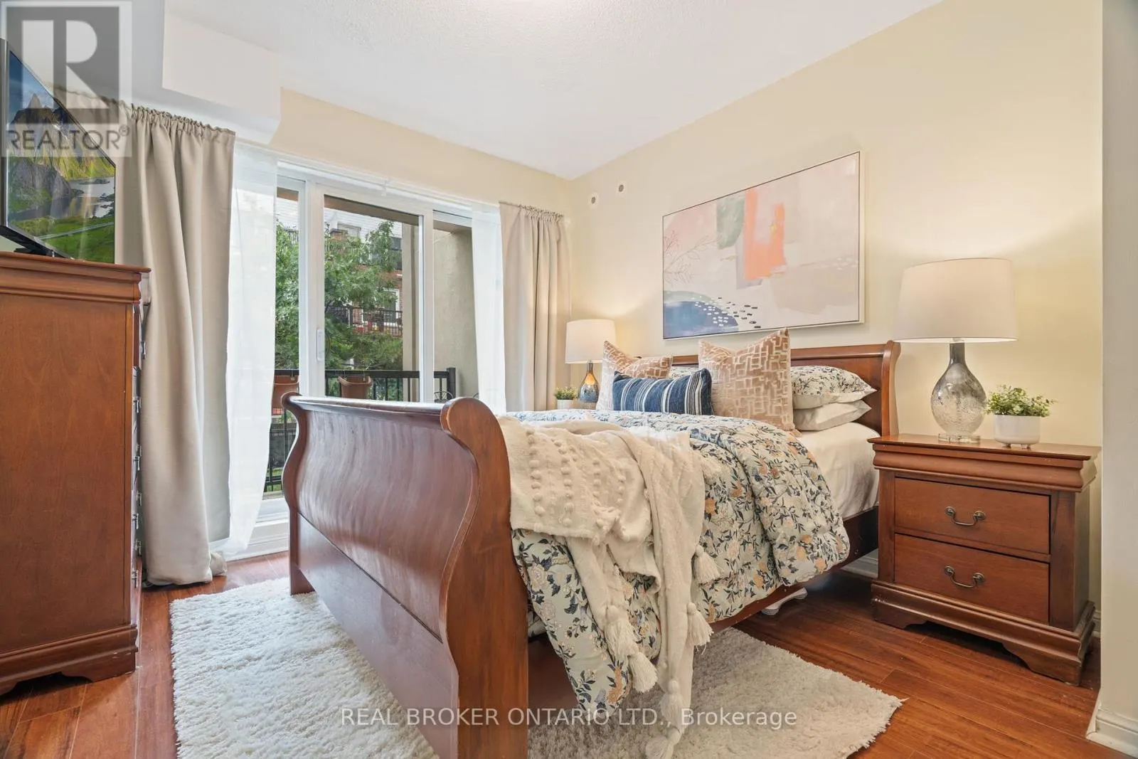 2066 - 3047 FINCH AVENUE W