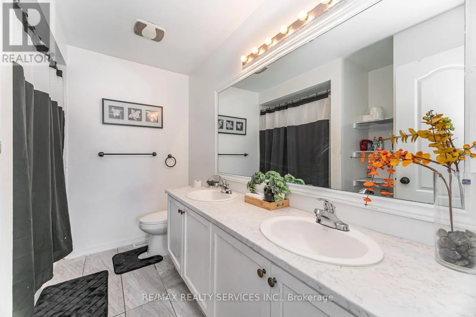 130 DELLS CRESCENT