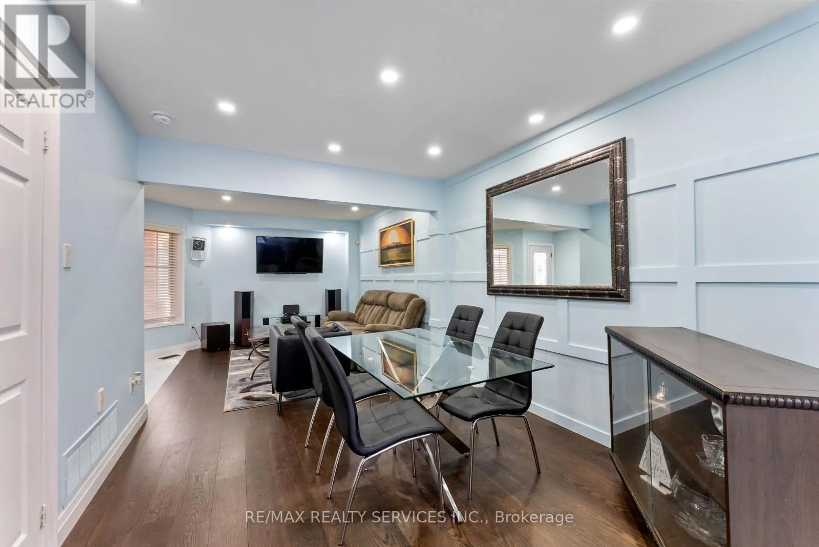 40 HERKES DRIVE