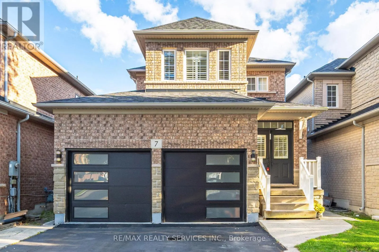 7 BLUE DIAMOND DRIVE