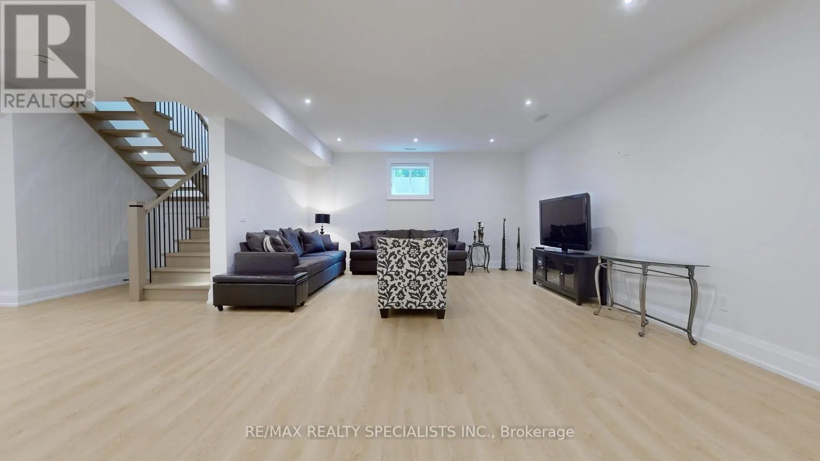 212 SOUTHVIEW ROAD