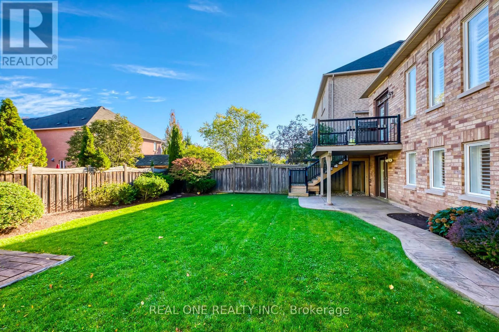 2333 PRESQUILE DRIVE