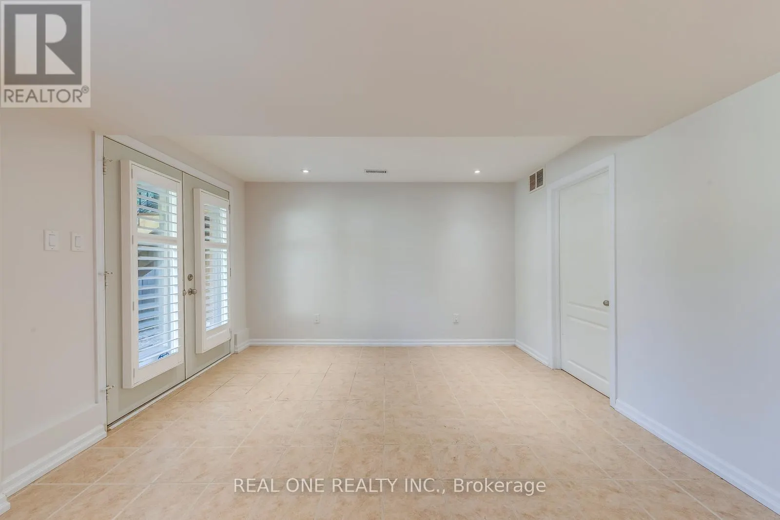2333 PRESQUILE DRIVE