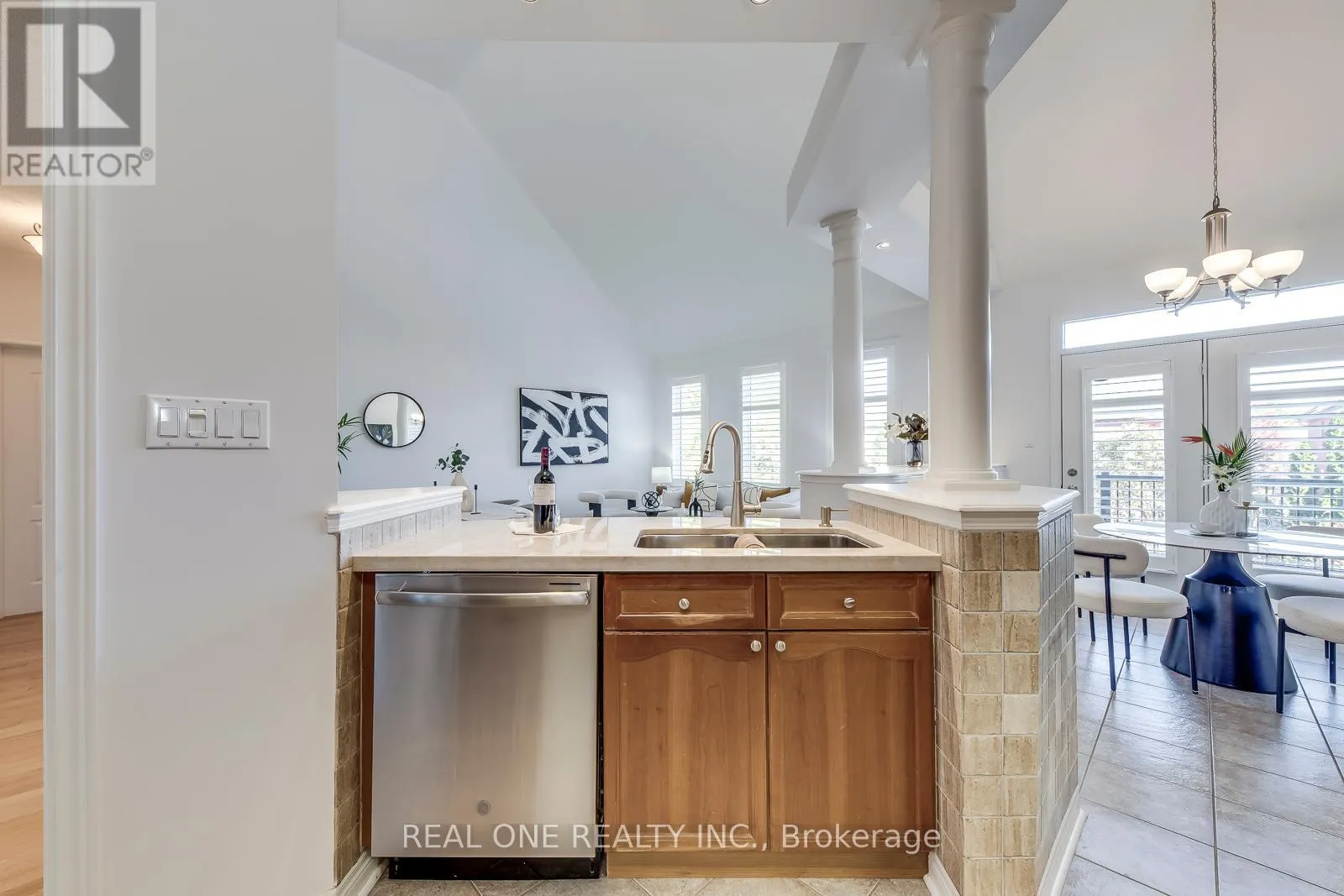 2333 PRESQUILE DRIVE