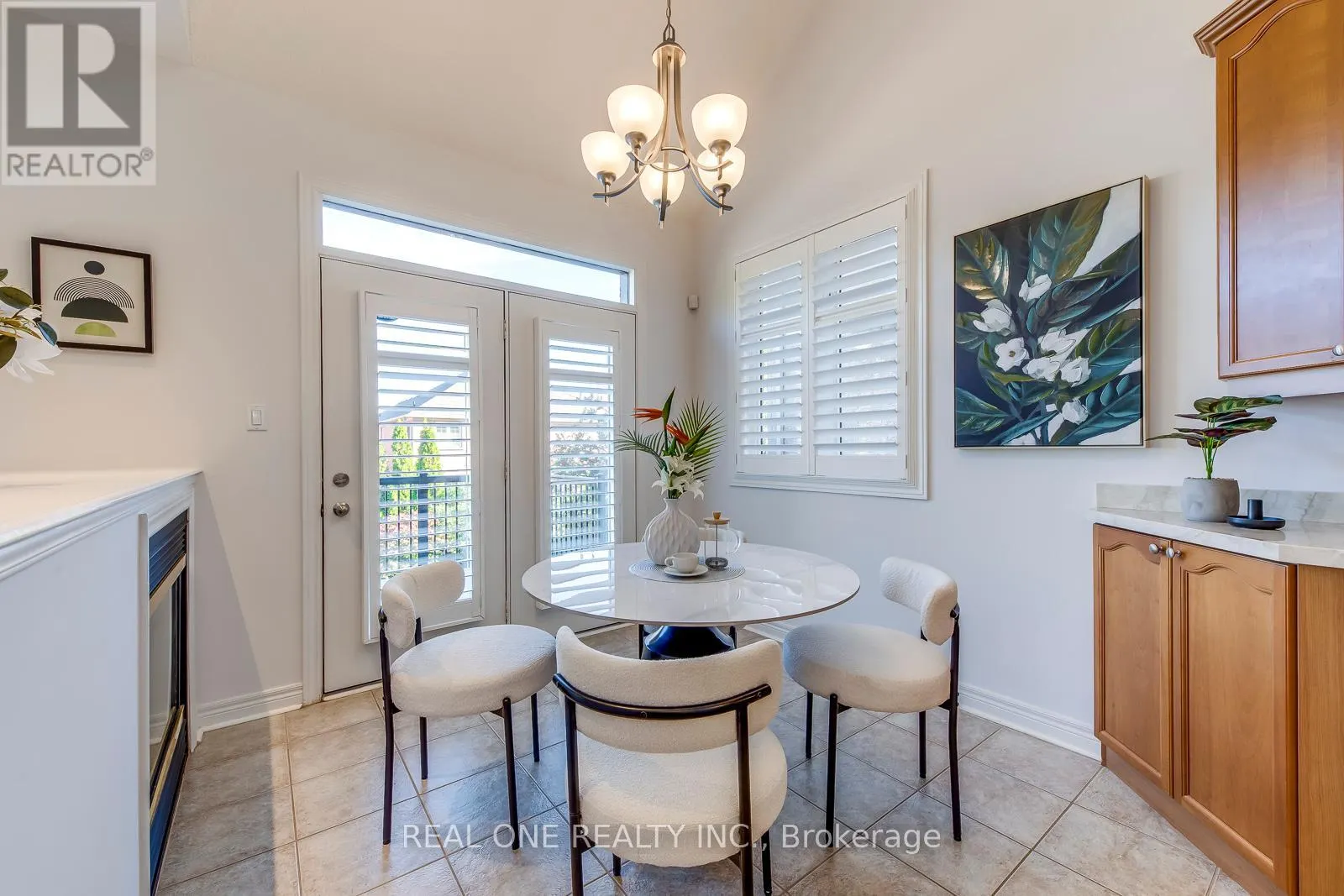 2333 PRESQUILE DRIVE