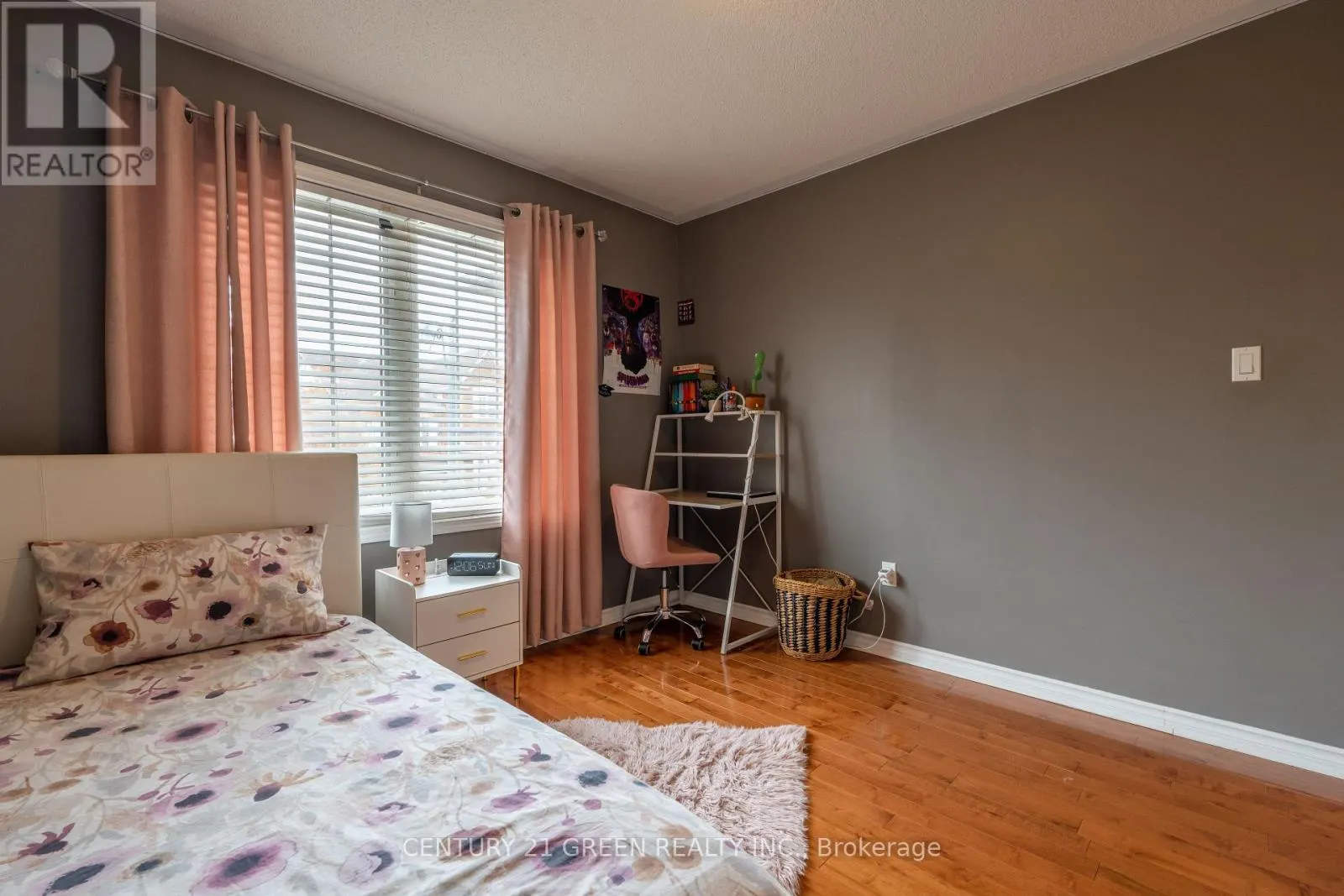 936 HEPBURN ROAD