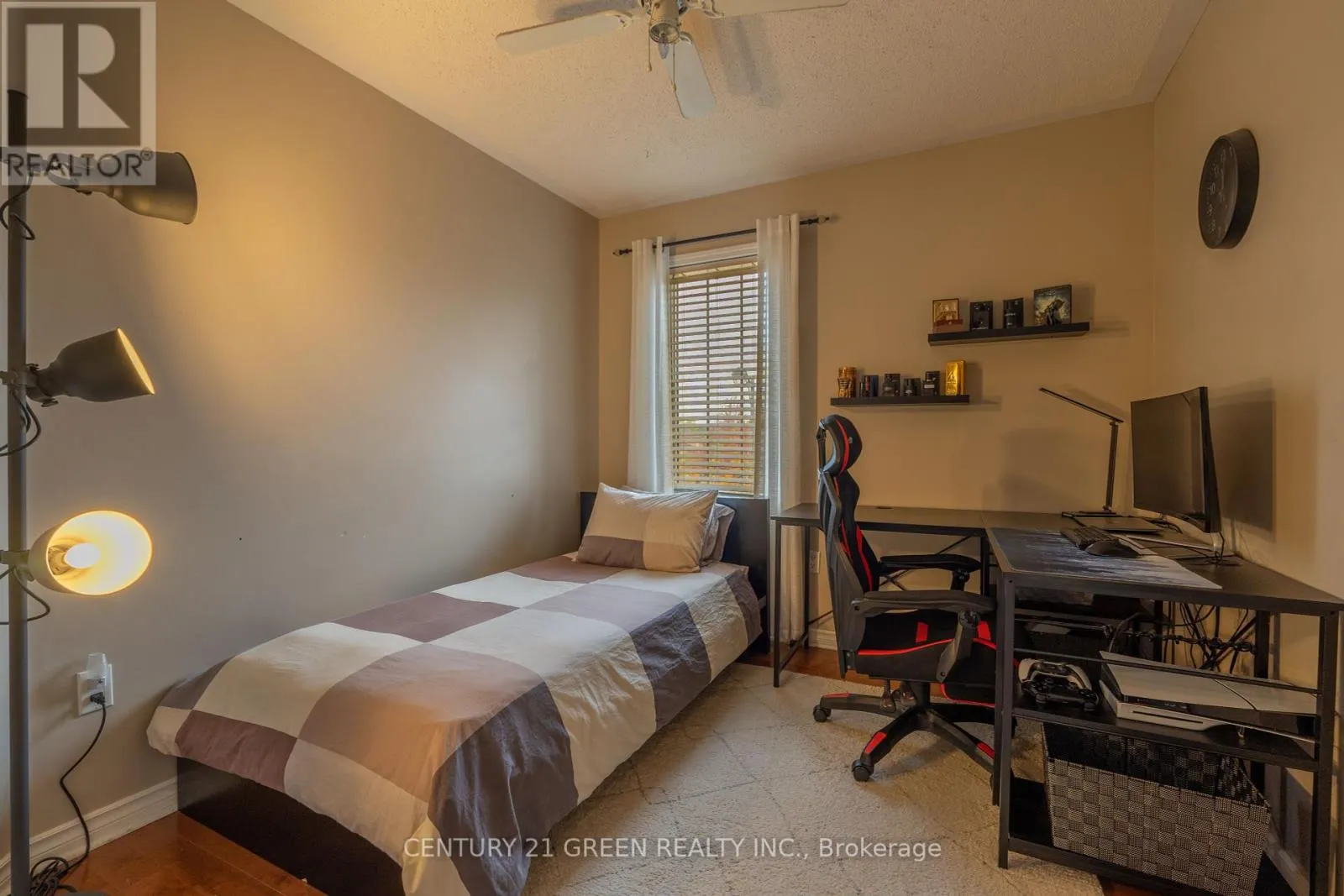 936 HEPBURN ROAD