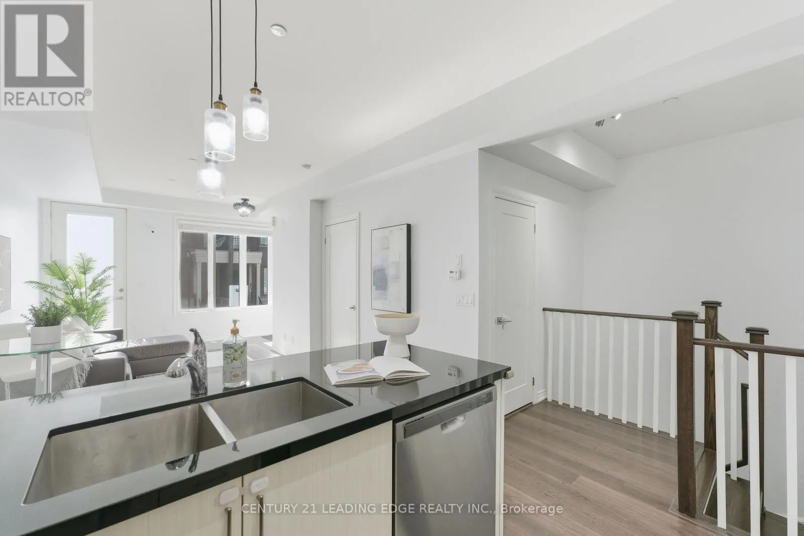 20 - 140 LONG BRANCH AVENUE