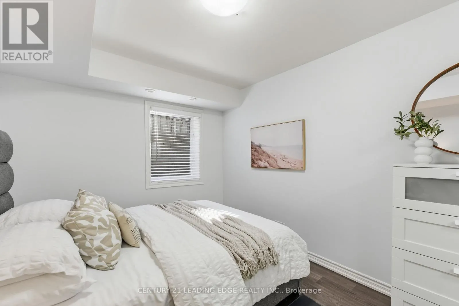 20 - 140 LONG BRANCH AVENUE