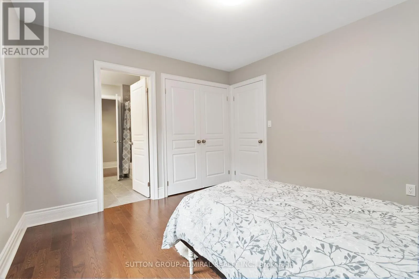 3301 SKIPTON LANE