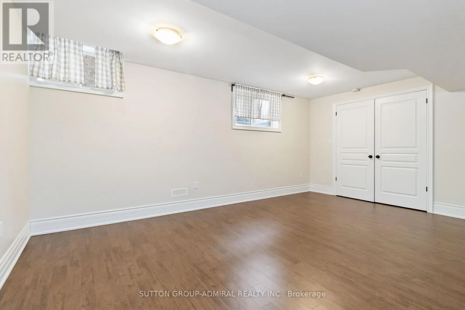 3301 SKIPTON LANE