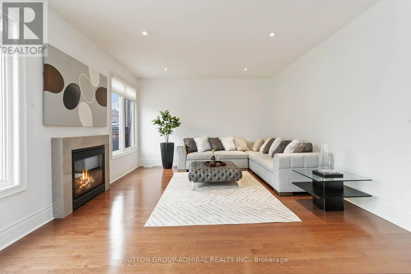 3301 SKIPTON LANE