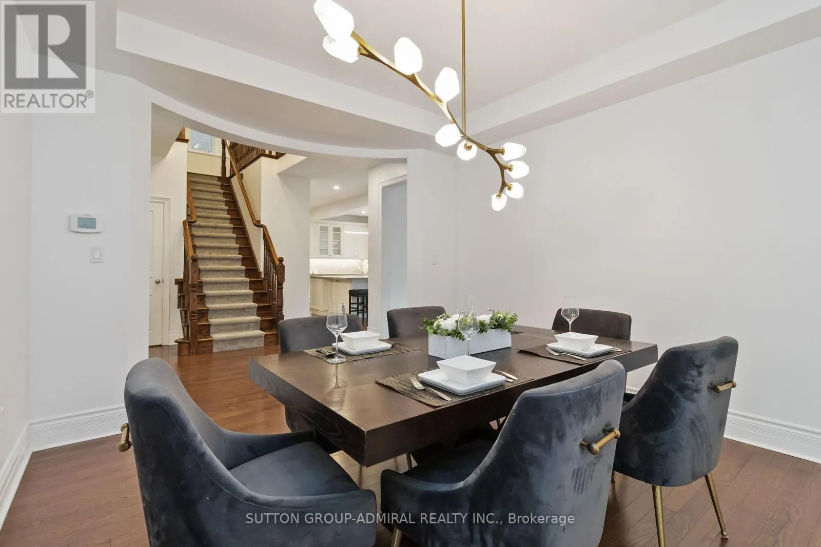 3301 SKIPTON LANE