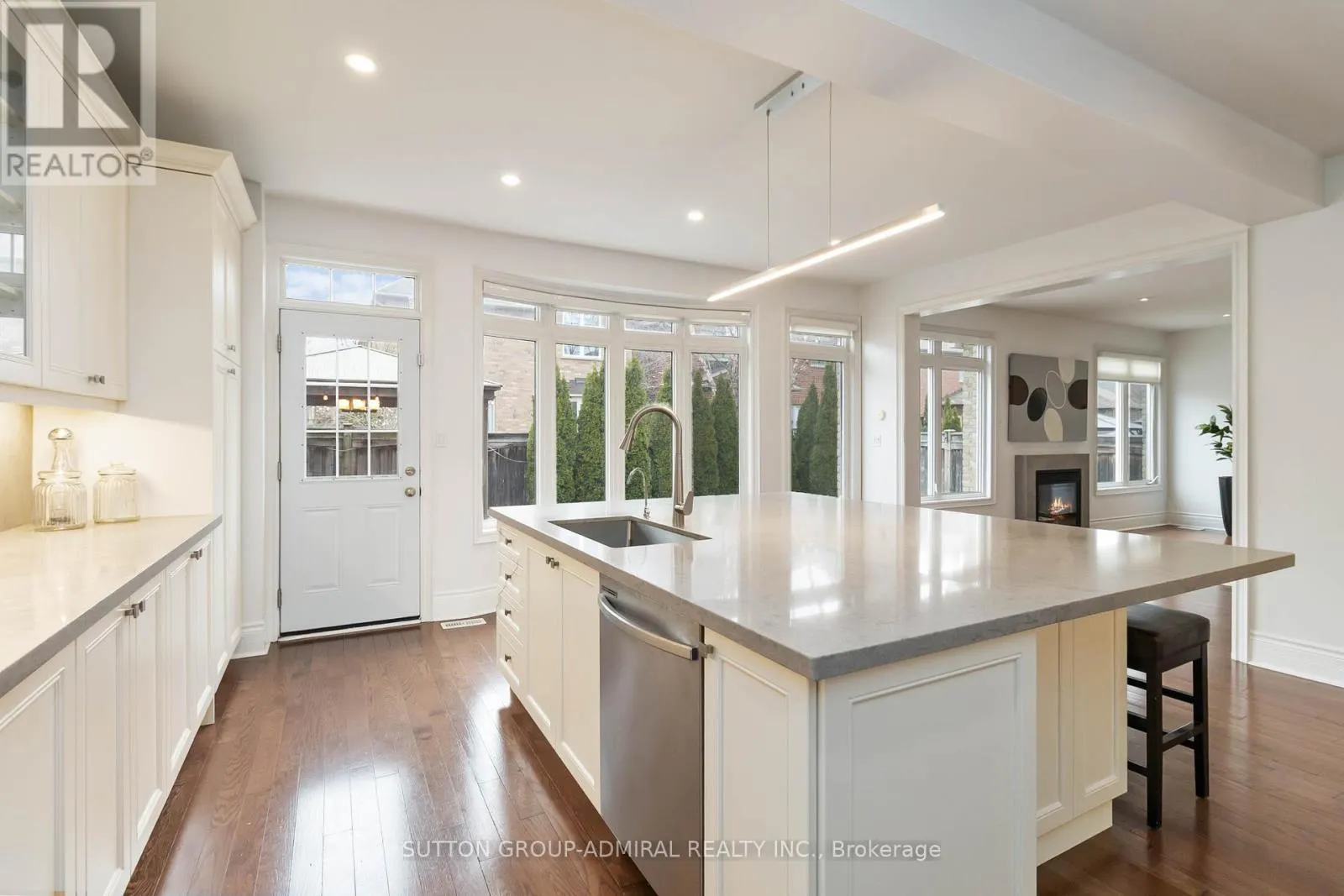 3301 SKIPTON LANE