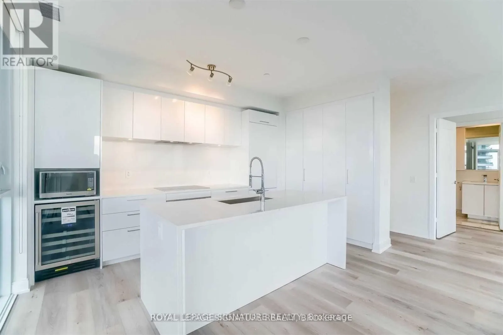 1509 - 65 ANNIE CRAIG DRIVE